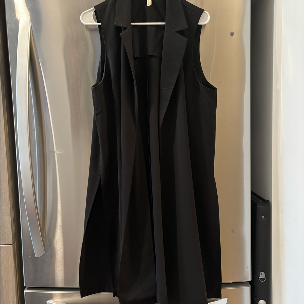 Leith Black Sleeveless Jacket Vest